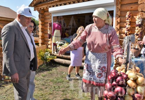 В Черемшане прошел фестиваль "Луковая долина" (ФОТОРЕПОРТАЖ)