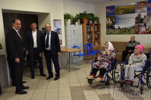 Рөстәм Вәлиуллов Чирмешәнгә эш сәфәре белән килде (ФОТОРЕПОРТАЖ)