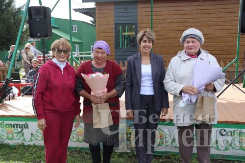 В Черемшане третий год подряд провели фестиваль скандинавской ходьбы (ФОТОРЕПОРТАЖ)