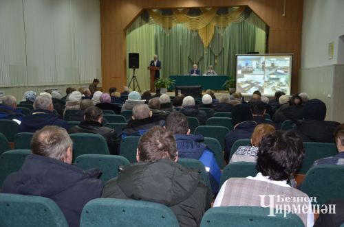 Жителей Старого Кадеева волнует проблема дорог (ФОТОРЕПОРТАЖ)