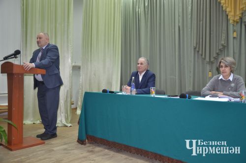 Жителей Старого Кадеева волнует проблема дорог (ФОТОРЕПОРТАЖ)