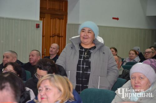 Жителей Старого Кадеева волнует проблема дорог (ФОТОРЕПОРТАЖ)