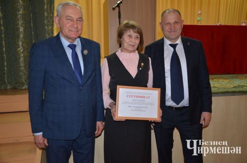 На сходе граждан в Ульяновке многие получили подарки (ФОТОРЕПОРТАЖ)