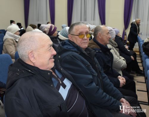 На сходе граждан в Лашманском сельском поселении активистам вручили подарки (ФОТОРЕПОРТАЖ)
