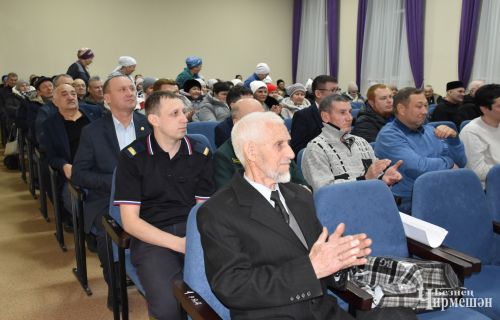 На сходе граждан в Лашманском сельском поселении активистам вручили подарки (ФОТОРЕПОРТАЖ)