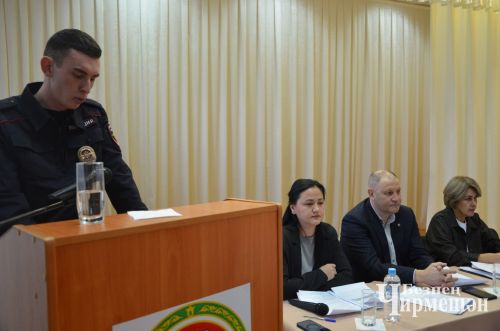 На сходе граждан в селе Карамышево шла речь о дорогах (ФОТОРЕПОРТАЖ)