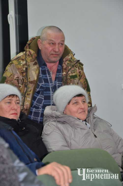 Сход граждан в Кутеме посетила и 95-летняя ветеран тыла Ольга Логинкина (ФОТОРЕПОРТАЖ)