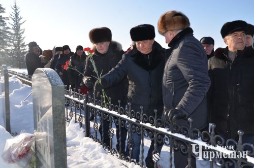 В Черемшане прошел день памяти Минсагита Шакирова, который долгие годы управлял районом (ФОТОРЕПОРТАЖ)