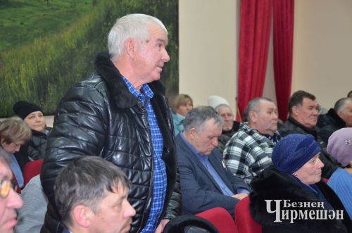 На сходе граждан в Бекет Ключе тоже были жалобы на лис (ФОТОРЕПОРТАЖ)