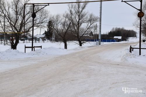 Жители Мордовско Афонькина просят сделать дороги (ФОТОРЕПОРТАЖ)