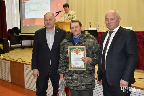 Жители Мордовско Афонькина просят сделать дороги (ФОТОРЕПОРТАЖ)