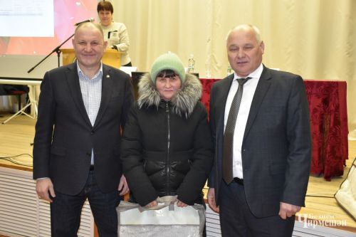 Жители Мордовско Афонькина просят сделать дороги (ФОТОРЕПОРТАЖ)