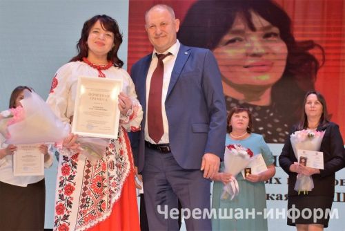Чирмешәндә Укытучылар көненә багышланган бәйрәм узды (ФОТОРЕПОРТАЖ)