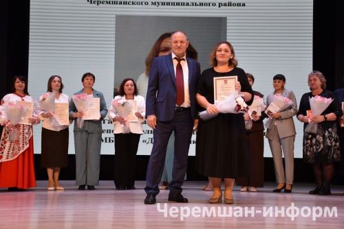 Чирмешәндә Укытучылар көненә багышланган бәйрәм узды (ФОТОРЕПОРТАЖ)