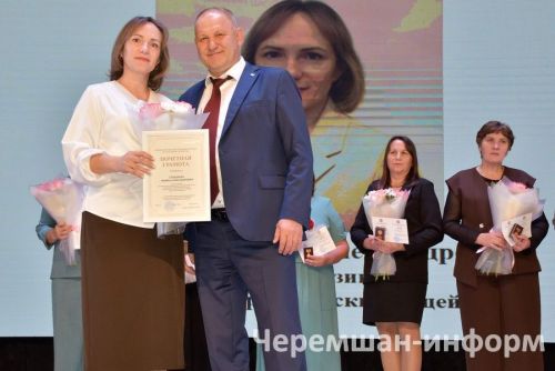Чирмешәндә Укытучылар көненә багышланган бәйрәм узды (ФОТОРЕПОРТАЖ)