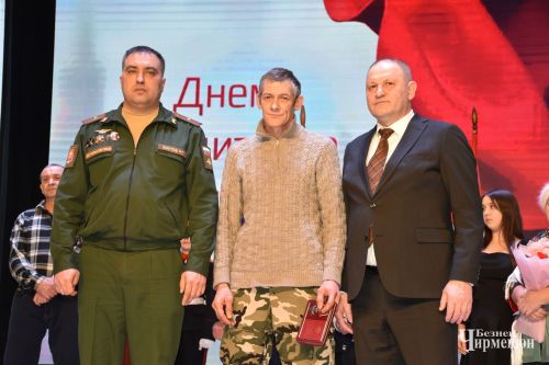 В Черемшане чествовали защитников Отечества (ФОТОРЕПОРТАЖ)