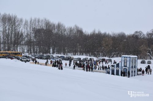 Снегопад не помеха - в Черемшане с размахом отпраздновали Масленицу (ФОТОРЕПОРТАЖ)