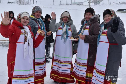 Снегопад не помеха - в Черемшане с размахом отпраздновали Масленицу (ФОТОРЕПОРТАЖ)