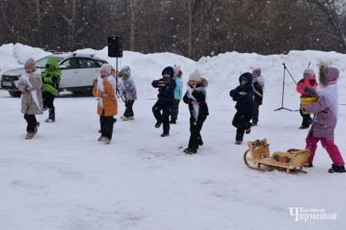 Снегопад не помеха - в Черемшане с размахом отпраздновали Масленицу (ФОТОРЕПОРТАЖ)