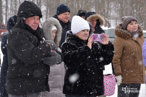 Снегопад не помеха - в Черемшане с размахом отпраздновали Масленицу (ФОТОРЕПОРТАЖ)