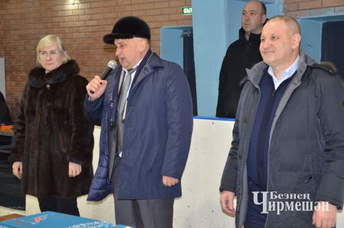 В Черемшане определились сильнейшие хоккейные команды на призы “Шешмаойла”  (ФОТОРЕПОРТАЖ)
