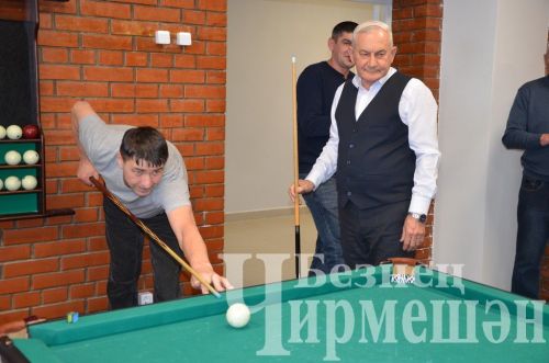 В Черемшане в открытом турнире по бильярду приняли участие 18 игроков (ФОТОРЕПОРТАЖ)