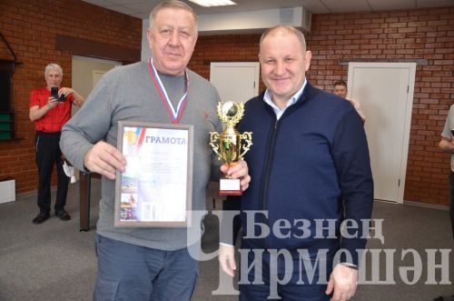 В Черемшане в открытом турнире по бильярду приняли участие 18 игроков (ФОТОРЕПОРТАЖ)