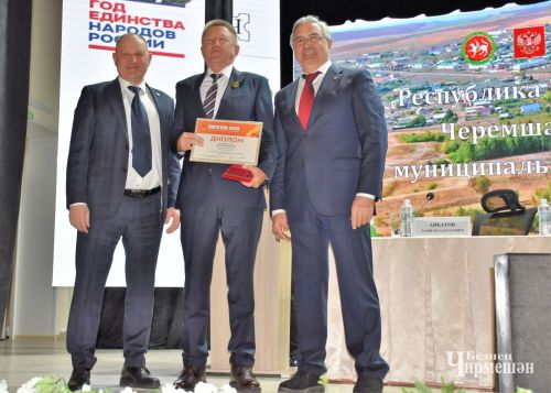 Заместитель Премьер министра вручил черемшанцам заслуженные награды (ФОТОРЕПОРТАЖ)