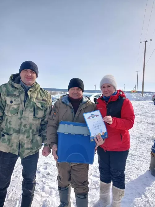 Подлёдный лов в Черемшане: особенности зимней рыбалки (ФОТОРЕПОРТАЖ)