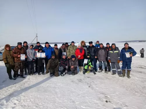 Подлёдный лов в Черемшане: особенности зимней рыбалки (ФОТОРЕПОРТАЖ)