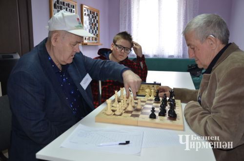 В Черемшане турнир "Белая ладья" собрал 69 шахматистов (ФОТОРЕПОРТАЖ)