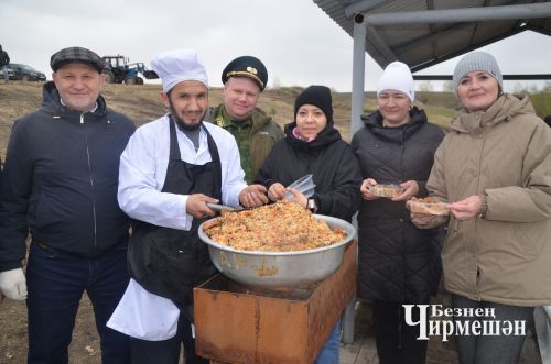 Чирмешәнлеләр дә "Хәтер бакчасы" акциясенә кушылды (ФОТОРЕПОРТАЖ)