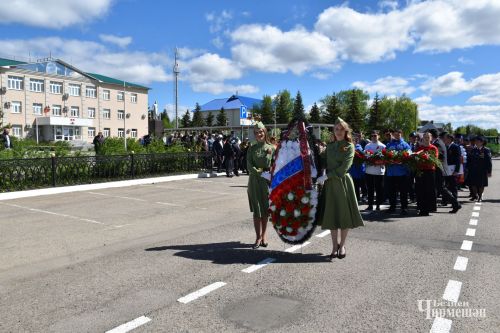 В Черемшане прошел митинг в честь Дня Победы (ФОТОРЕПОРТАЖ)