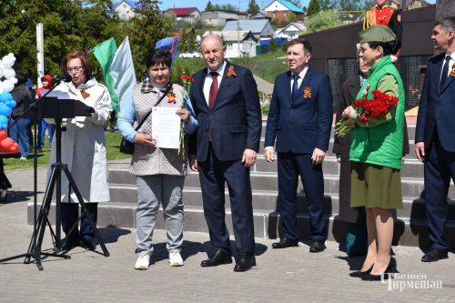 В Черемшане прошел митинг в честь Дня Победы (ФОТОРЕПОРТАЖ)