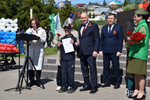 В Черемшане прошел митинг в честь Дня Победы (ФОТОРЕПОРТАЖ)