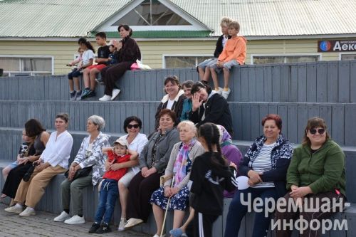 В Черемшане прошел мероприятие приуроченное ко Дню России (ФОТОРЕПОРТАЖ)