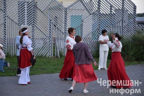 В Черемшане прошел мероприятие приуроченное ко Дню России (ФОТОРЕПОРТАЖ)
