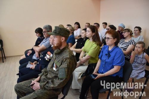 В Черемшане вновь вручили паспорта в торжественной обстановке (ФОТОРЕПОРТАЖ)