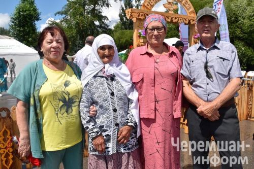 Делегация Черемшанского района приняла участие на областном Сабантуе в Самаре (ФОТОРЕПОРТАЖ)