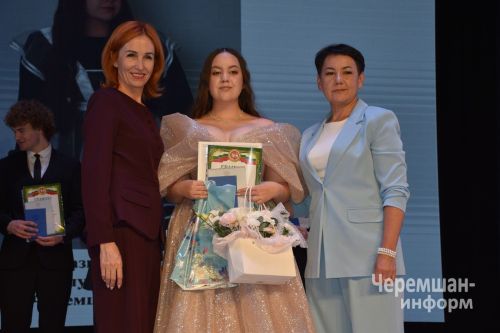 В Черемшане чествовали выпускников школ (ФОТОРЕПОРТАЖ)