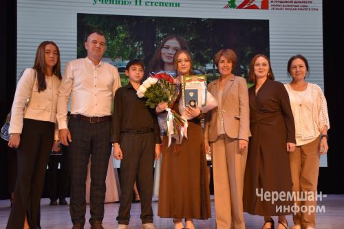 В Черемшане чествовали выпускников школ (ФОТОРЕПОРТАЖ)