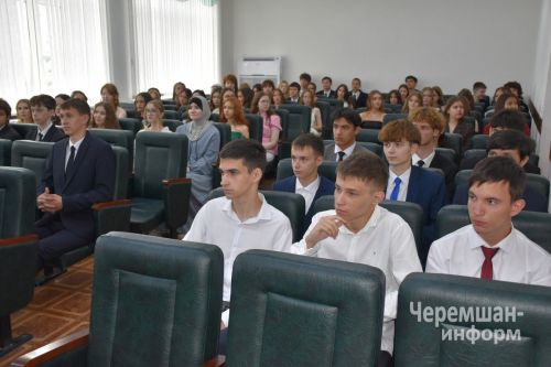В Черемшане чествовали выпускников школ (ФОТОРЕПОРТАЖ)
