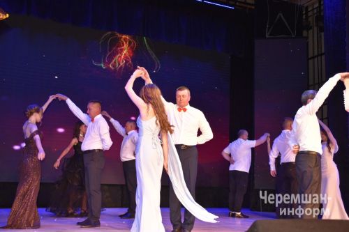 В Черемшане чествовали выпускников школ (ФОТОРЕПОРТАЖ)