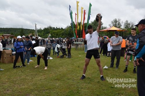 Сабантуй в Черемшане 2026 - национальные игры и борьба (ФОТОРЕПОРТАЖ)
