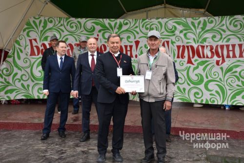 Сабантуй в Черемшане 2026 - награждение передовиков (ФОТОРЕПОРТАЖ)