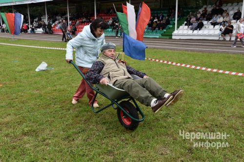 Сабантуй в Черемшане 2026 - национальные игры и борьба (ФОТОРЕПОРТАЖ)