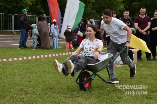 Сабантуй в Черемшане 2026 - национальные игры и борьба (ФОТОРЕПОРТАЖ)
