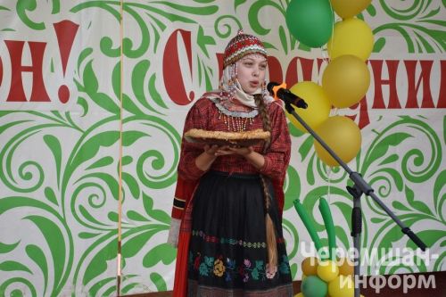 В Черемшане в четвертый раз прошел межрегиональный фестиваль "Луковая долина" (ФОТОРЕПОРТАЖ)