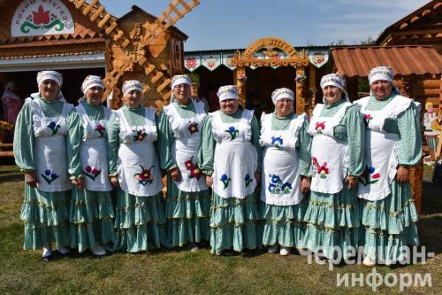 В Черемшане в четвертый раз прошел межрегиональный фестиваль "Луковая долина" (ФОТОРЕПОРТАЖ)