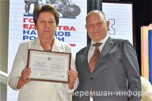 Чирмешәндә укытучыларны хөрмәтләделәр (ФОТОРЕПОРТАЖ)